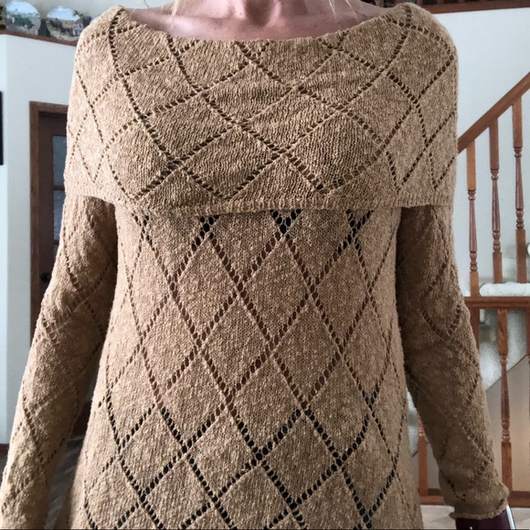 IB Diffusion tan sweater - Picture 11 of 11